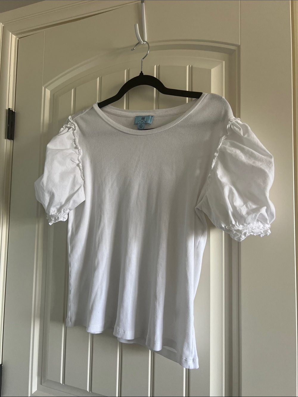 067 $7 white cece blouse